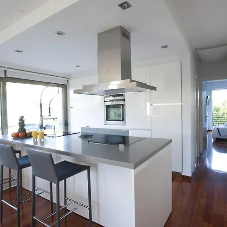 Voula, A Modern, Minimal And Stylish, *